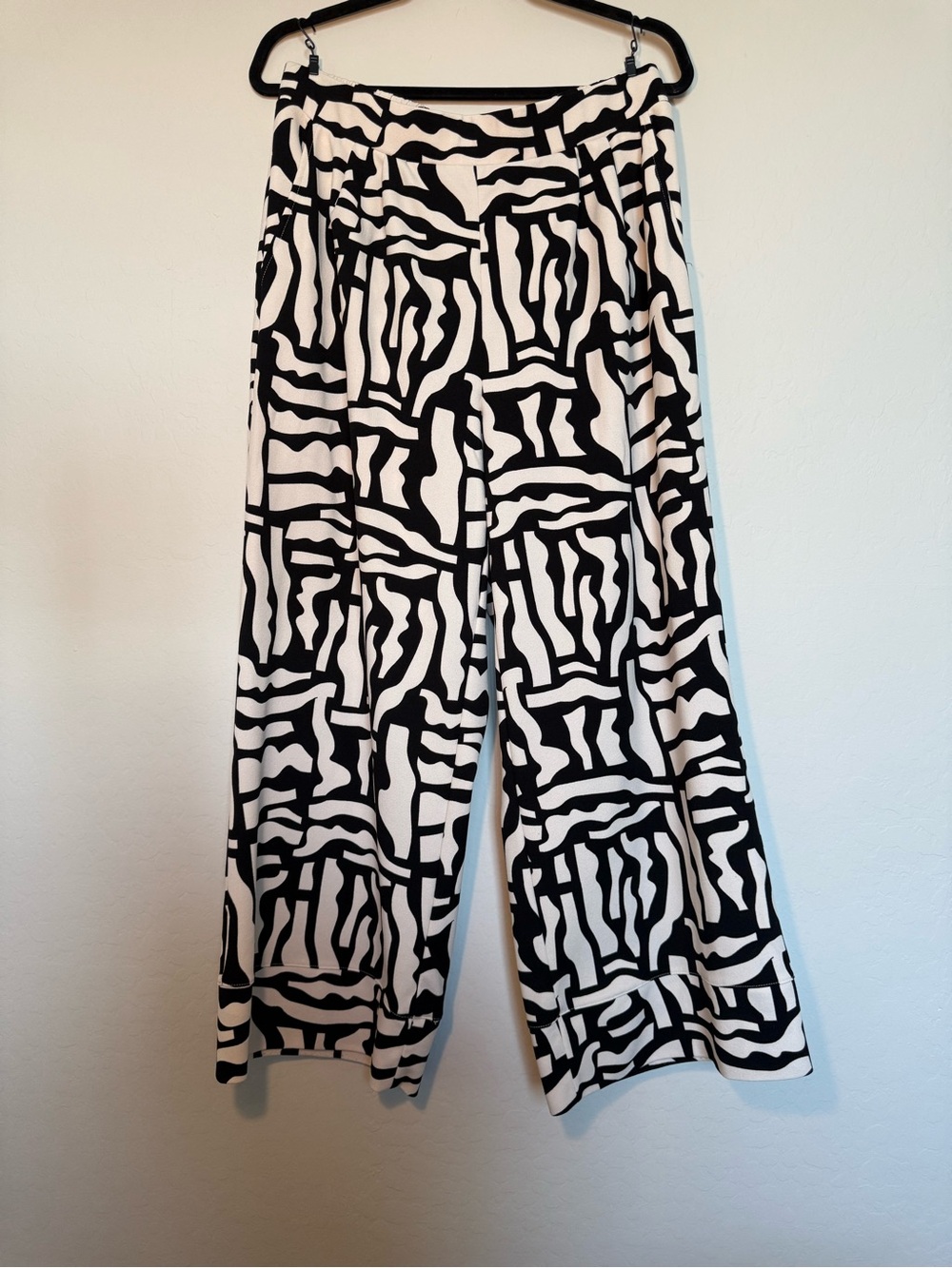 MELLODAY Black and White Wide-Leg Printed Pants